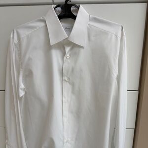 Man’s Brioni shirt, white size 17